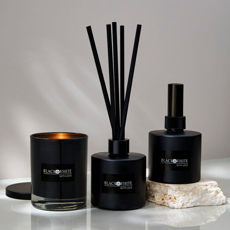 BLACK & WHITE HOMEWARE -   ELEGANCE CANDLE 300 ml