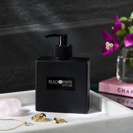BLACK & WHITE BODY - LUXURY CERAMIC BATH N BUBBLES 250 ml