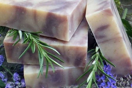 BLACK & WHITE HAND & FEET EXFOLIATION SOAP