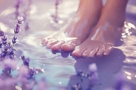 BLACK & WHITE HAND & FEET  - SPA SOAK